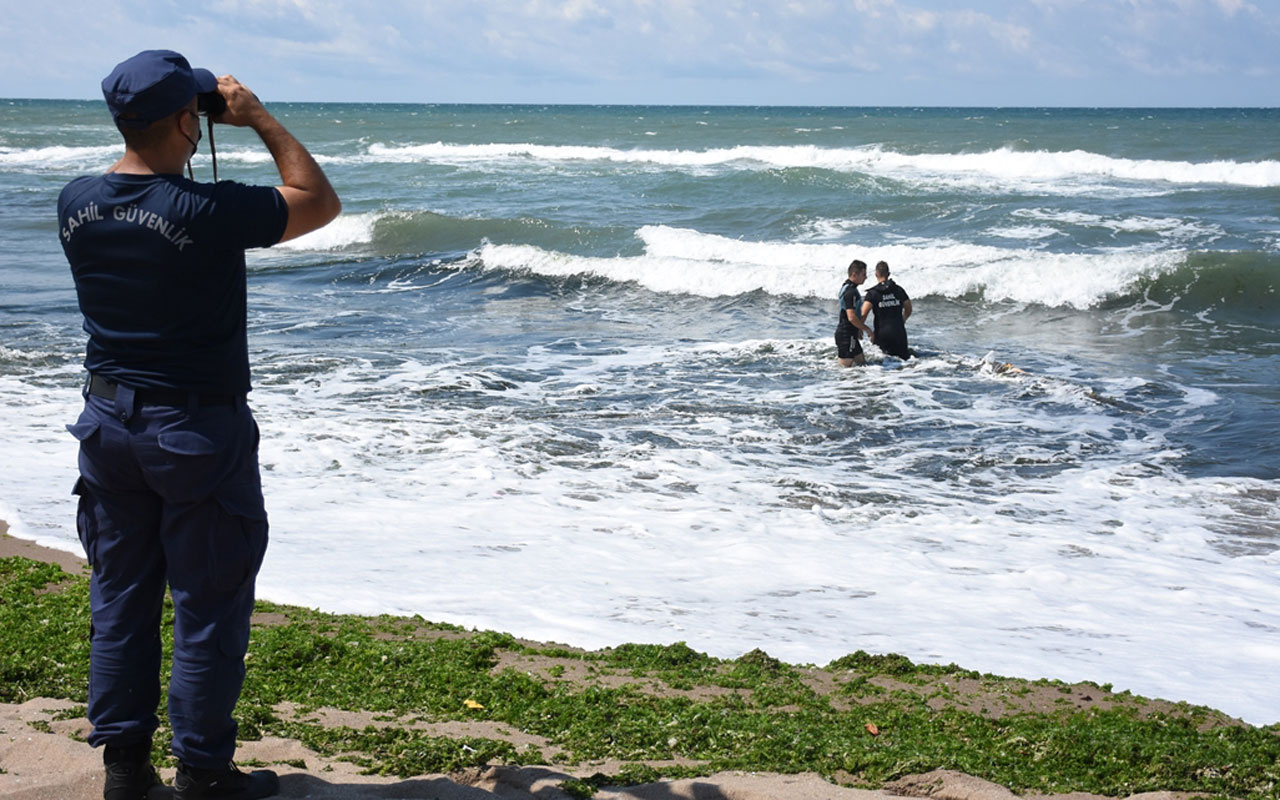 Bartın'da denizde dalgalara kapılan 8 yaşındaki çocuk kayboldu