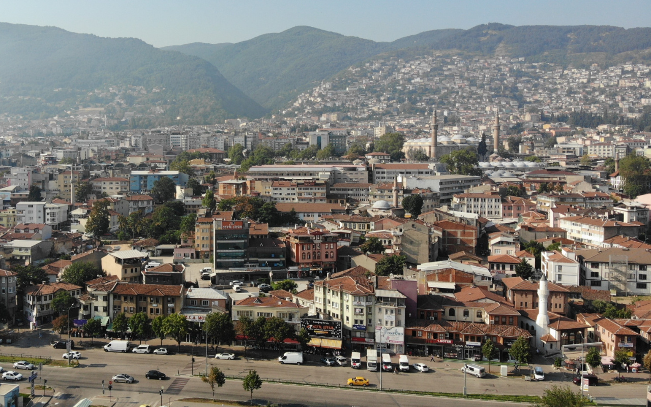 Bursa'da kiralık daireler artan talep sebebiyle karaborsaya düştü