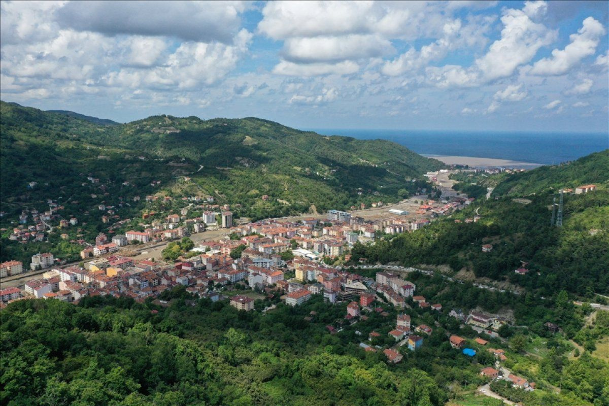 Bozkurt ilçesinde selin yol açtığı tahribat havadan görüntülendi