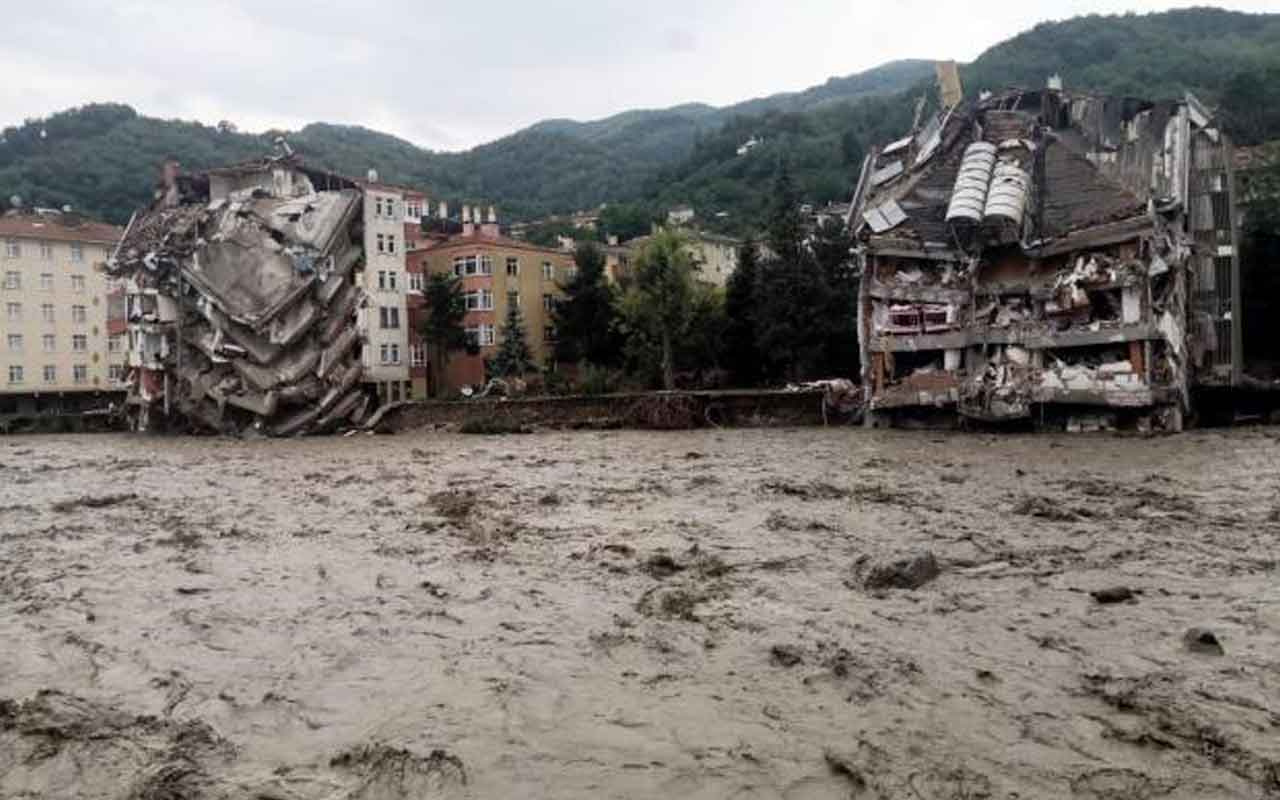 Şahan Gökbakar'dan Karadeniz'deki sel felaketi için bir kamyon dolusu yardım