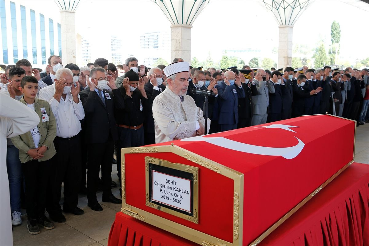 Ankara'da şehit cenazesinde gözyaşları sel oldu! Annenin feryatları yürek dağladı