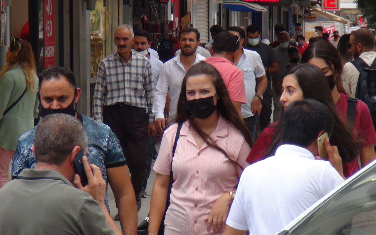 Koronavirüs nedeniyle yoğun bakımda yatanların yüzde 98’i aşısız