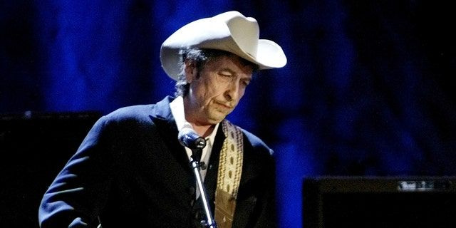 Bob Dylan'a dava açıldı! Mide bulandıran olay: Uyuşturucu verip 6 hafta boyunca...