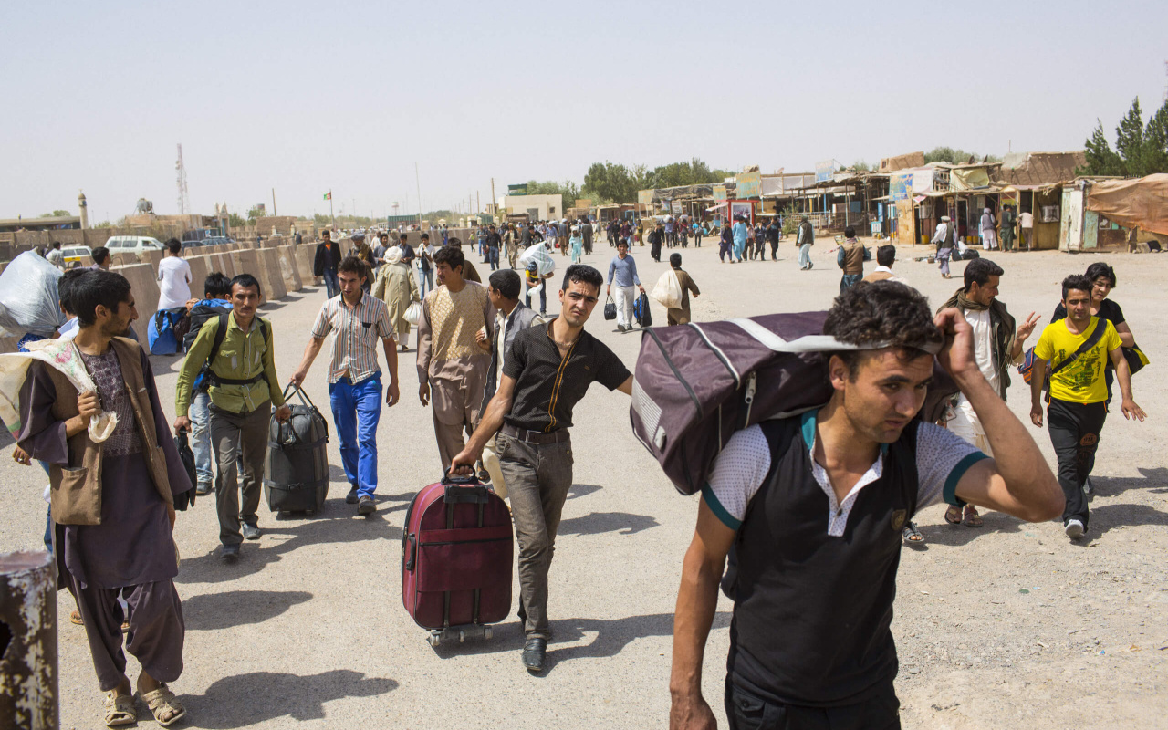 Afgan mültecilerle ilgili İran'dan flaş karar! Talimat verildi: Artık...