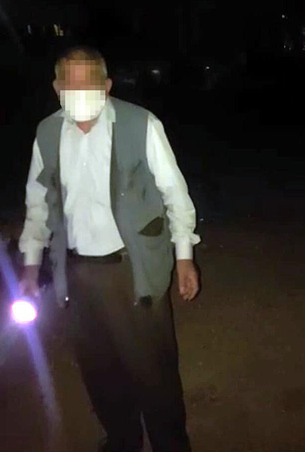 İzmir�de yaşlı şahıs, köpeği ayaklarından bağlayıp sürükledi! �Adam