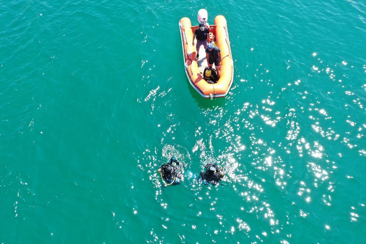 Selin vurduğu Kastamonu Bozkurt'tan acı görüntüler! Kaybolan 26 kişi denizde böyle aranıyor!