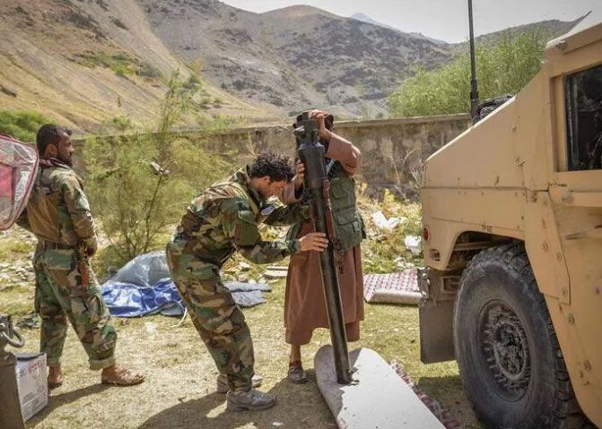 Afganistan halkının Taliban'a karşı son umudu onlar! Pencşir Aslanı'nın komandoları