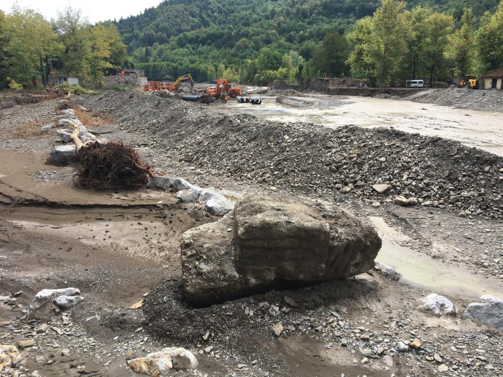 Bartın'da sel felaketinde 2 köprü yıkılmıştı! 36 metrelik köprü yapılıyor