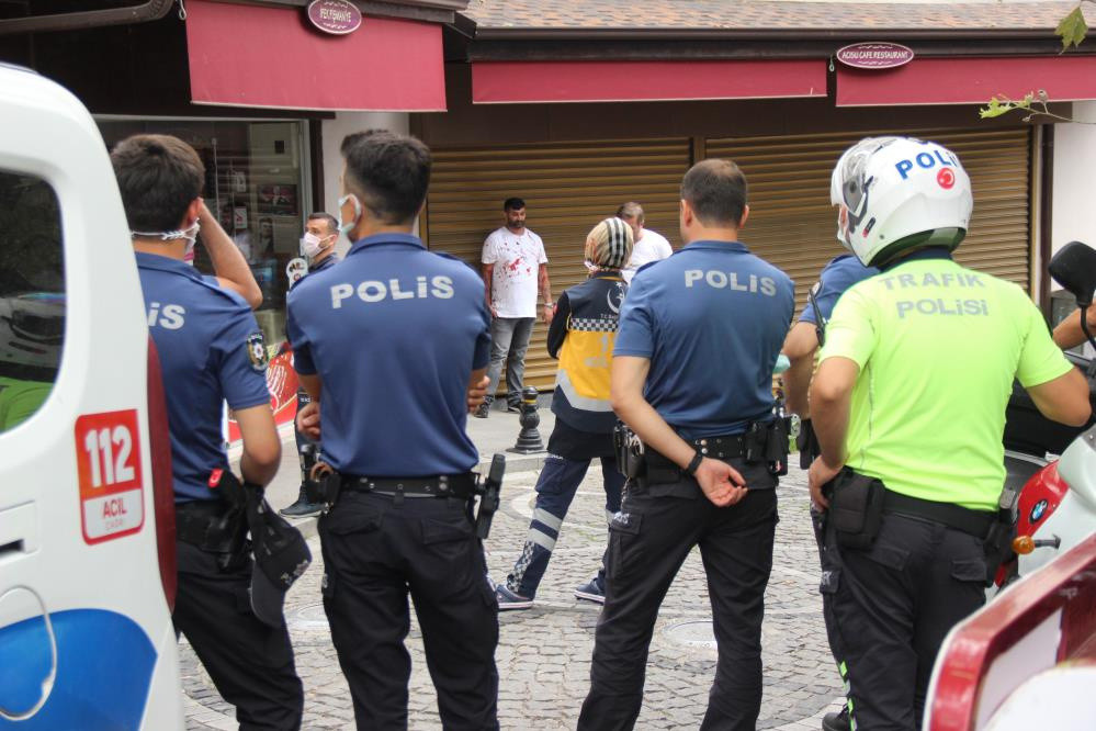 Kocaeli'de jiletle kendini doğradı kanlar içinde kaldı! İsteği bakın ne çıktı