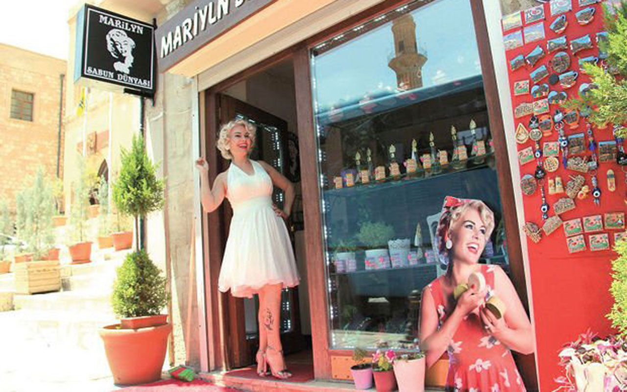 Mardinli Marilyn Monroe iyilik yaptı kötülük buldu! Dilendirilen küçük kızın ailesi saldırdı