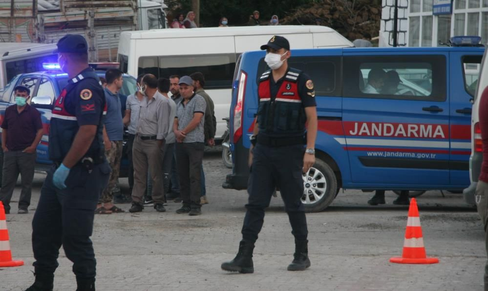 Korkunç olayın adresi Afyonkarahisar! Anne ve oğlu vurulmuş baba asılı halde bulundu