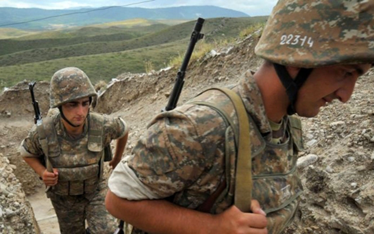 Ermenistan ordusu tümüyle yenileniyor Rusya Kasım 2020'den beri....