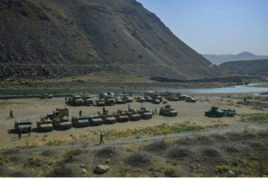 Afganistan'da Taliban karşıtı direniş sürüyor: 3 bölge geri alındı