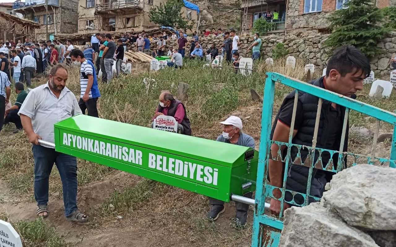 Eşini ve 2 yaşındaki oğlunu öldürüp intihar etti! Ardında 14 sayfalık mektup bıraktı