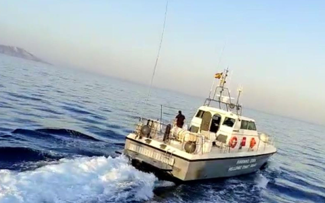 Yunan sahil güvenlik botundan Türk balıkçı teknesine taşlı taciz