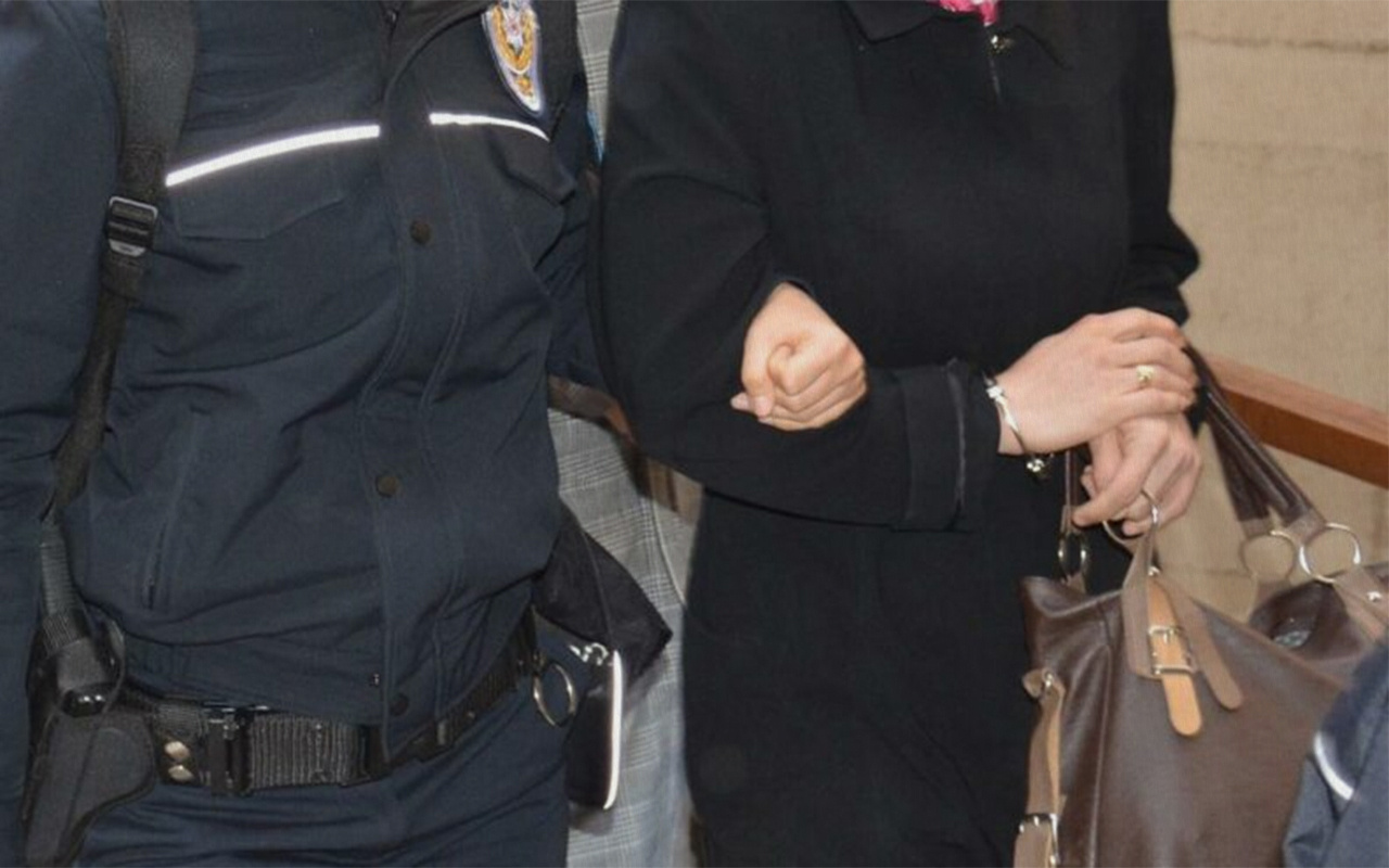 Eski İstanbul Terörle Mücadele Şube Müdürü'nün eşi FETÖ'den tutuklandı
