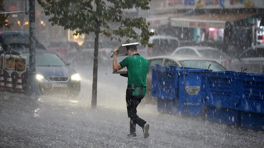 Meteoroloji'den hem sağanak hem de sıcak hava uyarısı! Bu illerdekiler aman dikkat