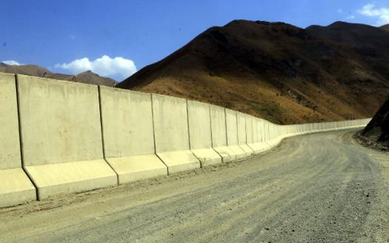 İran sınırına 43 kilometre beton duvar örüldü