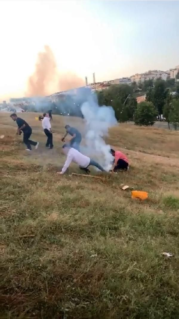 Sultangazi'de düğünde büyük panik! Havai fişekler davetliler arasında patladı