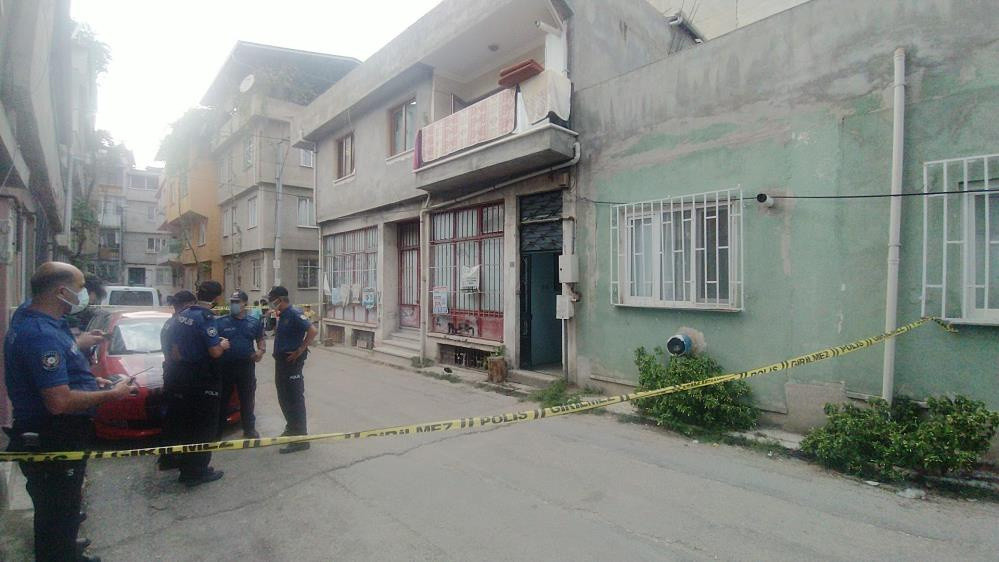 Bursa'da evde bıçakla dehşet saçan koca: Ben karımı öldürdüm