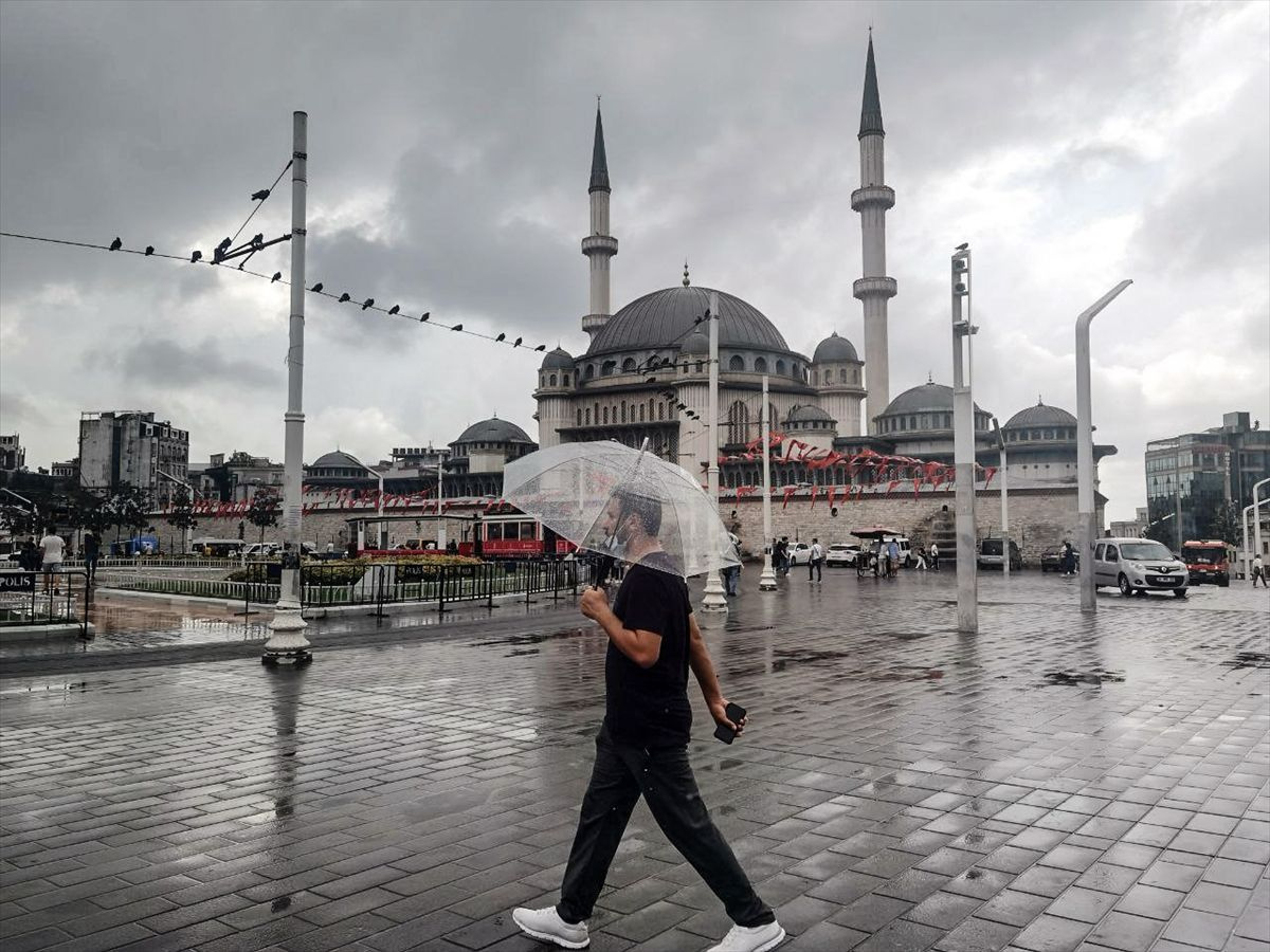 İstanbul'a sağanak ve dolu yağışı geliyor! Meteoroloji uyardı Orhan Şen saat verdi