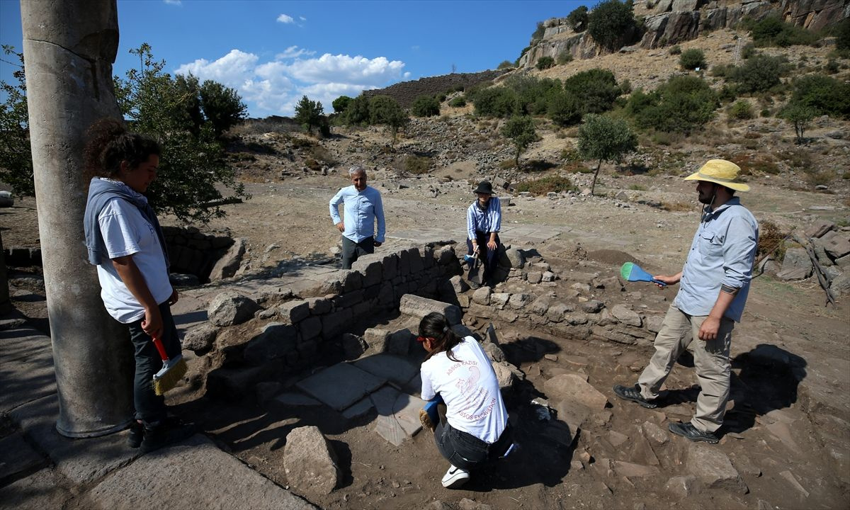 1300 yıllık! Çanakkale'de kazılarda ortaya çıktı: Fırındaki izi görenler şaştı kaldı
