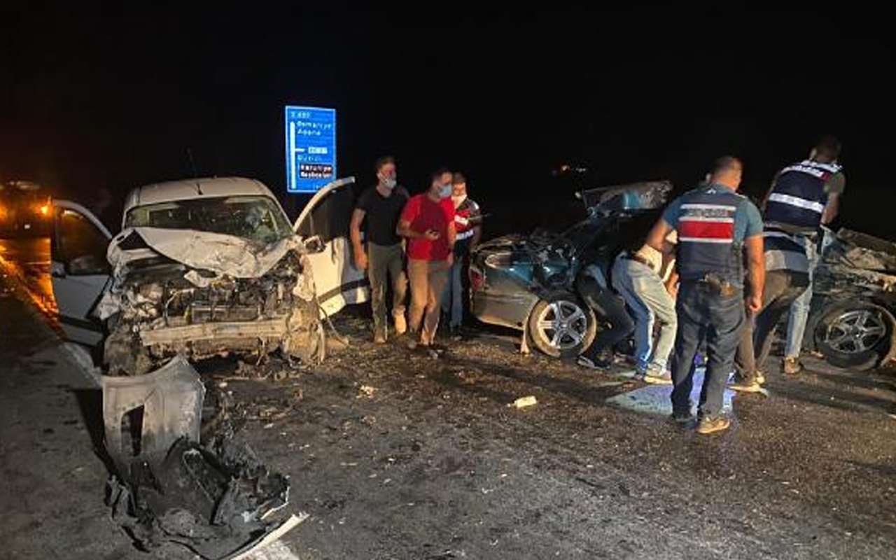 Osmaniye'de otomobillerin çarpıştığı kazada 1 kişi öldü, 2 kişi de yaralandı