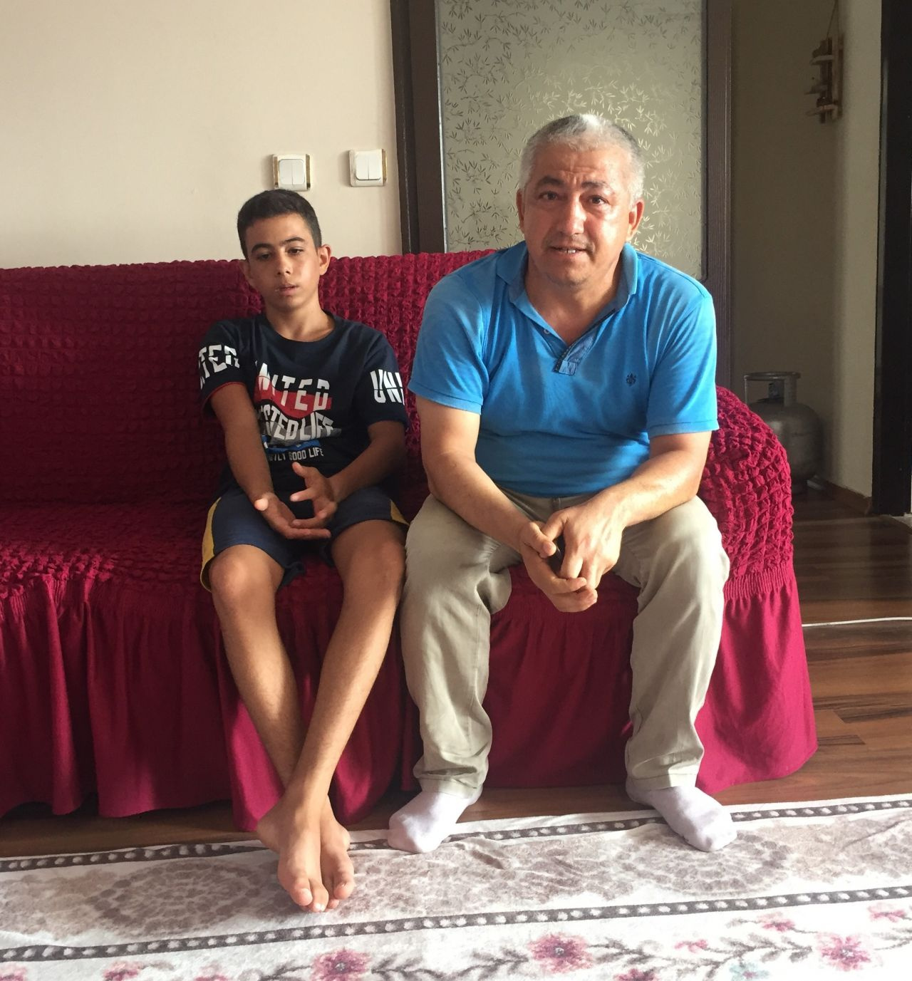 Adana'da kahreden olay! Babasını beklemek için balkona çıktı: Hayatının şokunu yaşadı