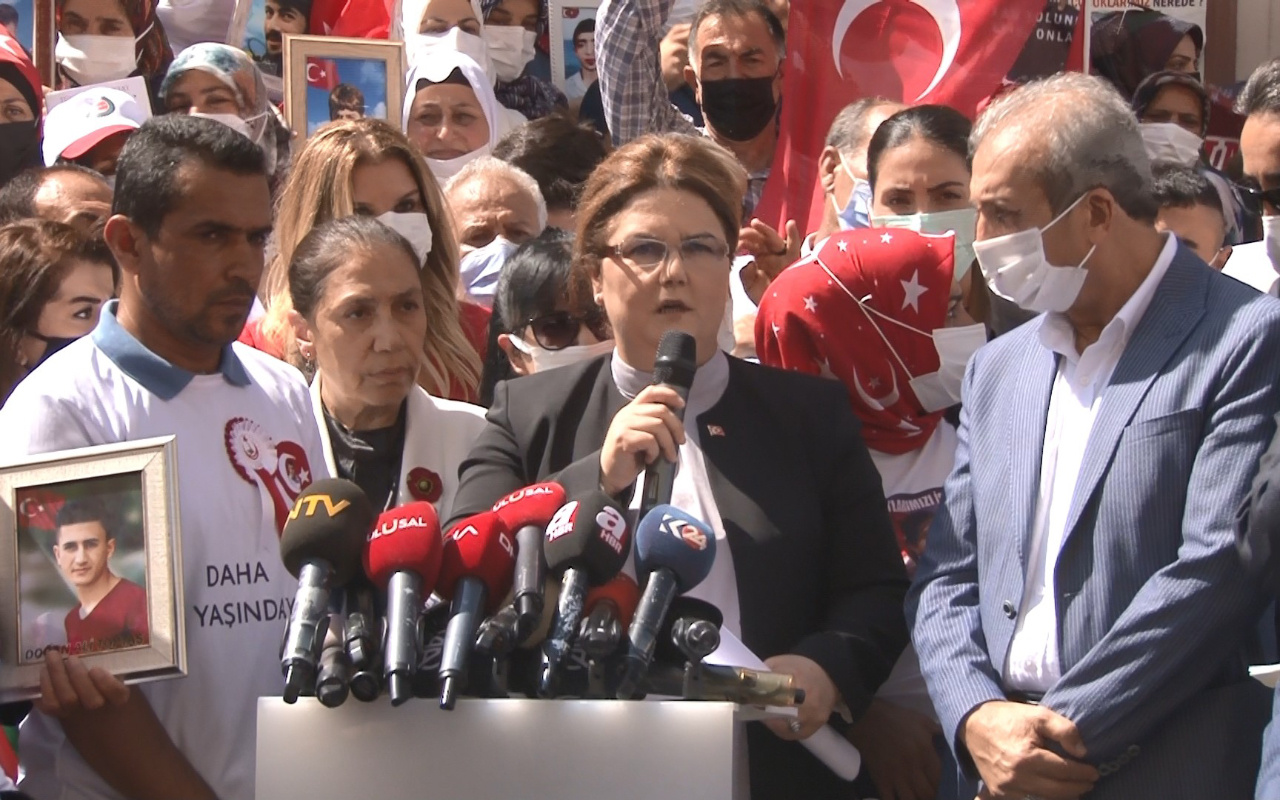 Bakan Derya Yanık Diyarbakır Anneleri ile birlikte yürüdü