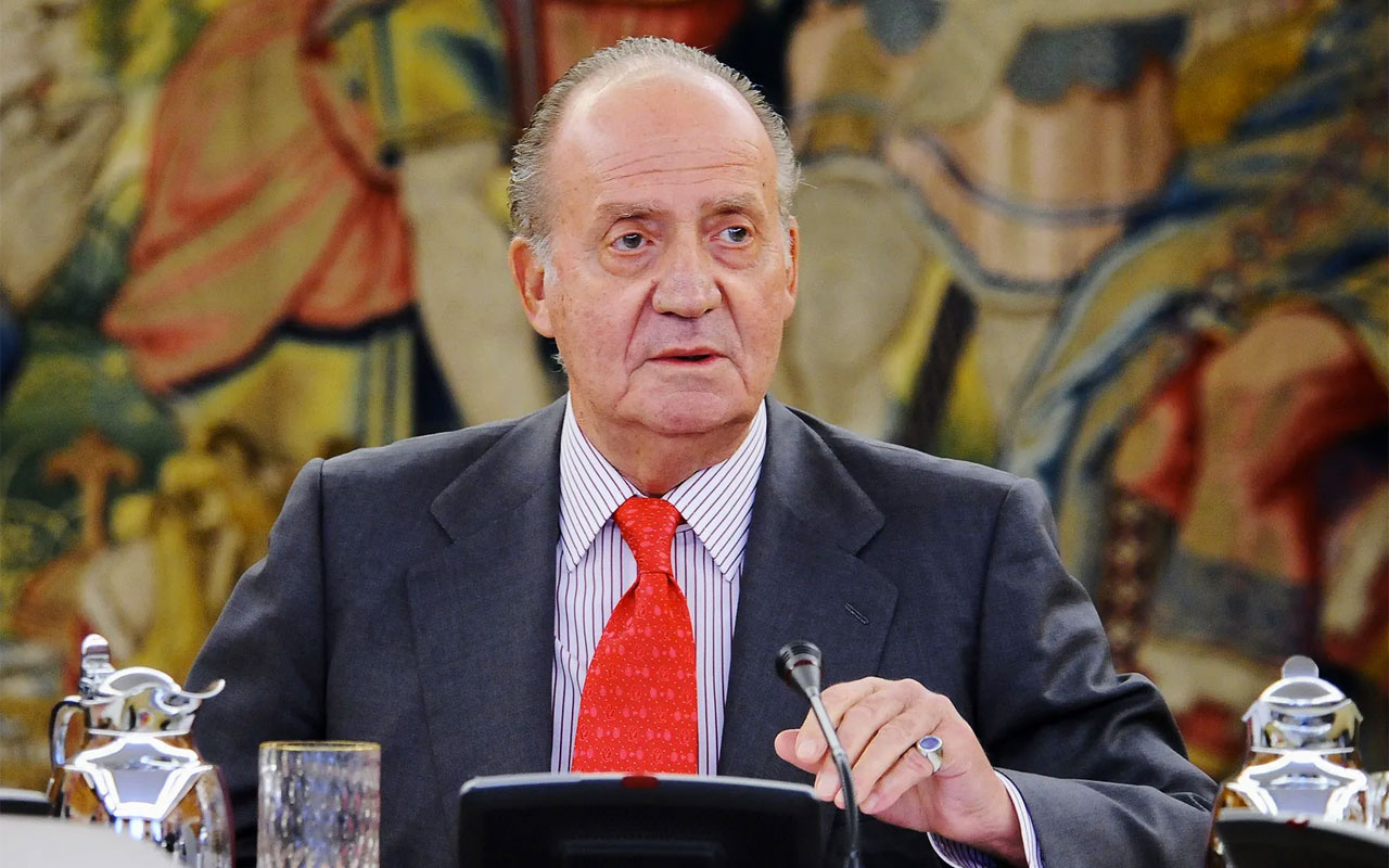 Bir yıldır BAE'de yaşayan eski İspanya Kralı Juan Carlos hakkındaki rüşvet iddiaları araştırılıyor