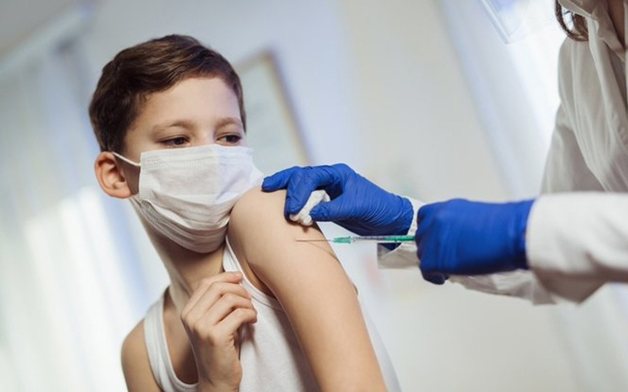 12 yaş üstüne aşı uygulaması için Bilim Kurulu'ndan onay çıktı
