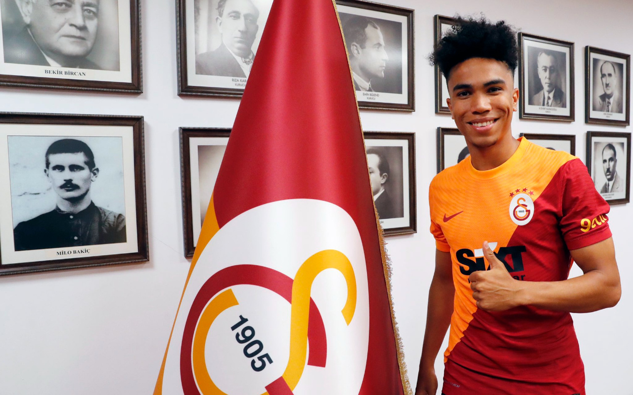 Galatasaray, Gustavo Assunçao transferini resmen açıkladı