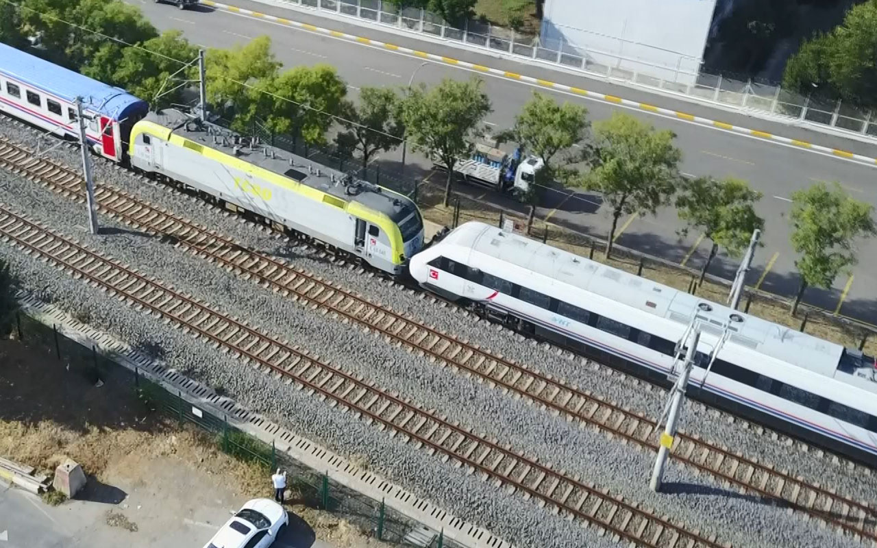 İstanbul'da korkunç an! İki tren kafa kafaya geldi: Facianın eşiğinden dönüldü