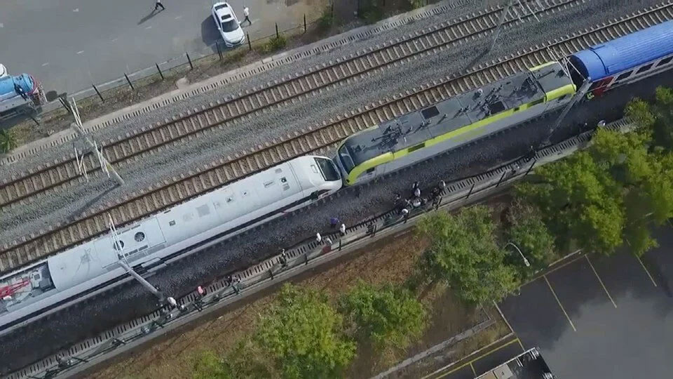 Tuzla'da iki tren kafa kafaya geldi! Facianın eşiğinden dönüldü