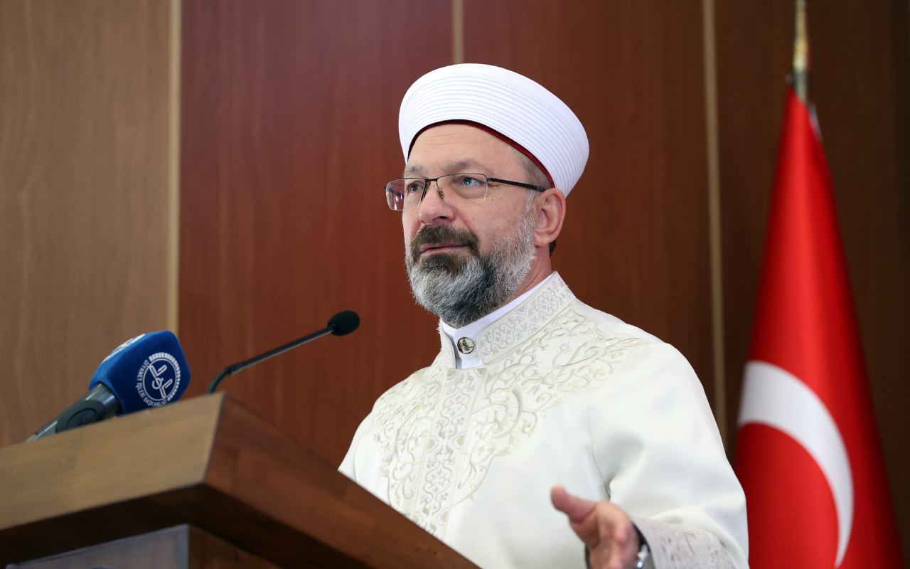 Ali Erbaş: Kur'an-ı Kerim'in 3-5 yılda bir yeniden anlaşılmaya ihtiyacı var