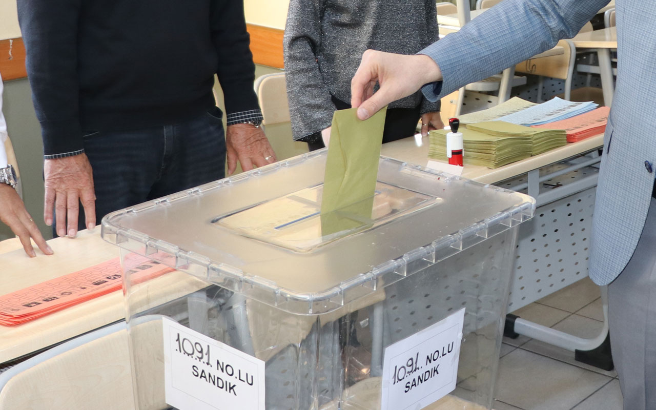 15 ayda bir şey değişmedi muhalefete tek soruluk anket şoku! Kübra Par sonuçları açıkladı