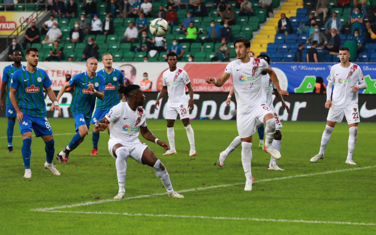 Hatayspor konuk olduğu Çaykur Rizespor'u 2 golle geçti
