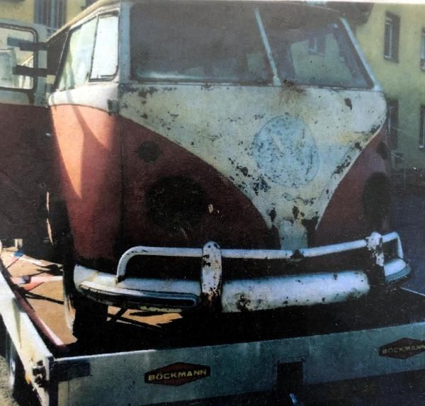 İlk geldiğinde bitik durumdaydı! Almanya'dan getirilen 1964 model minibüs 350 bin liraya yenilendi