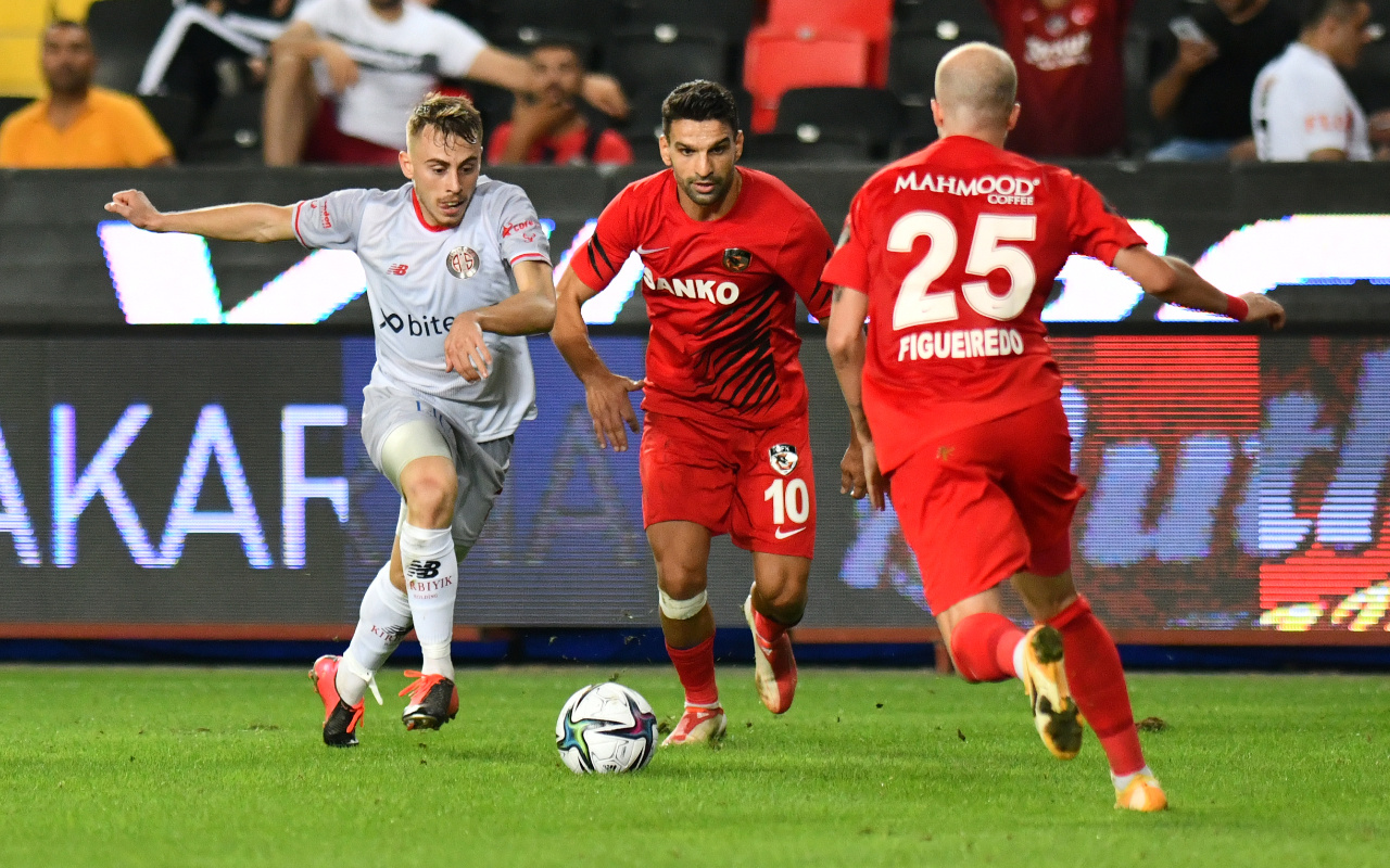 Gaziantep FK konuğu Antalyaspor'u mağlup etti