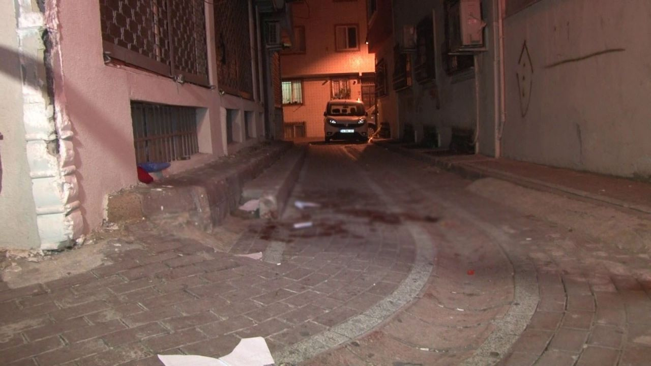 Zeytinburnu'nda vahşet! Eski kocası tarafından sokak ortasında öldürüldü