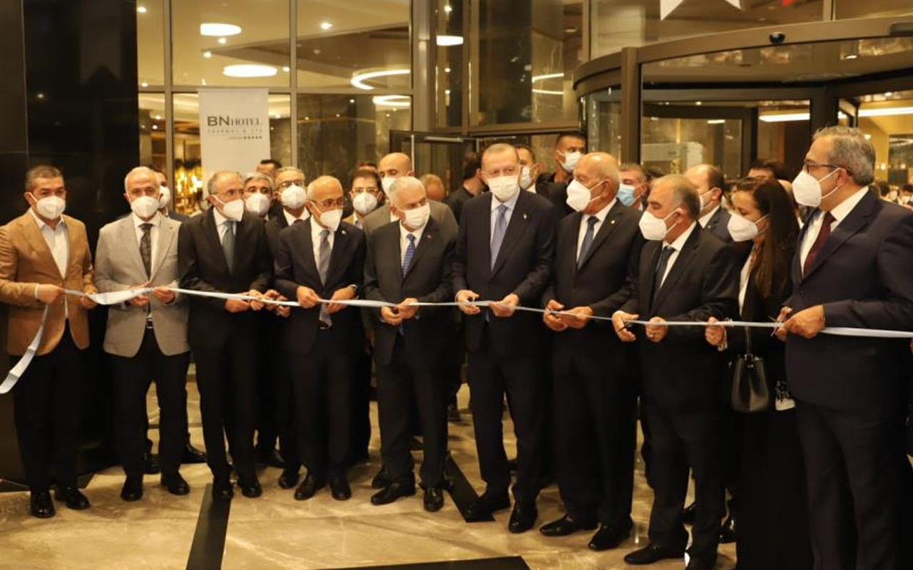 Cumhurbaşkanı Erdoğan Mersin'de; otel açılışına katıldı