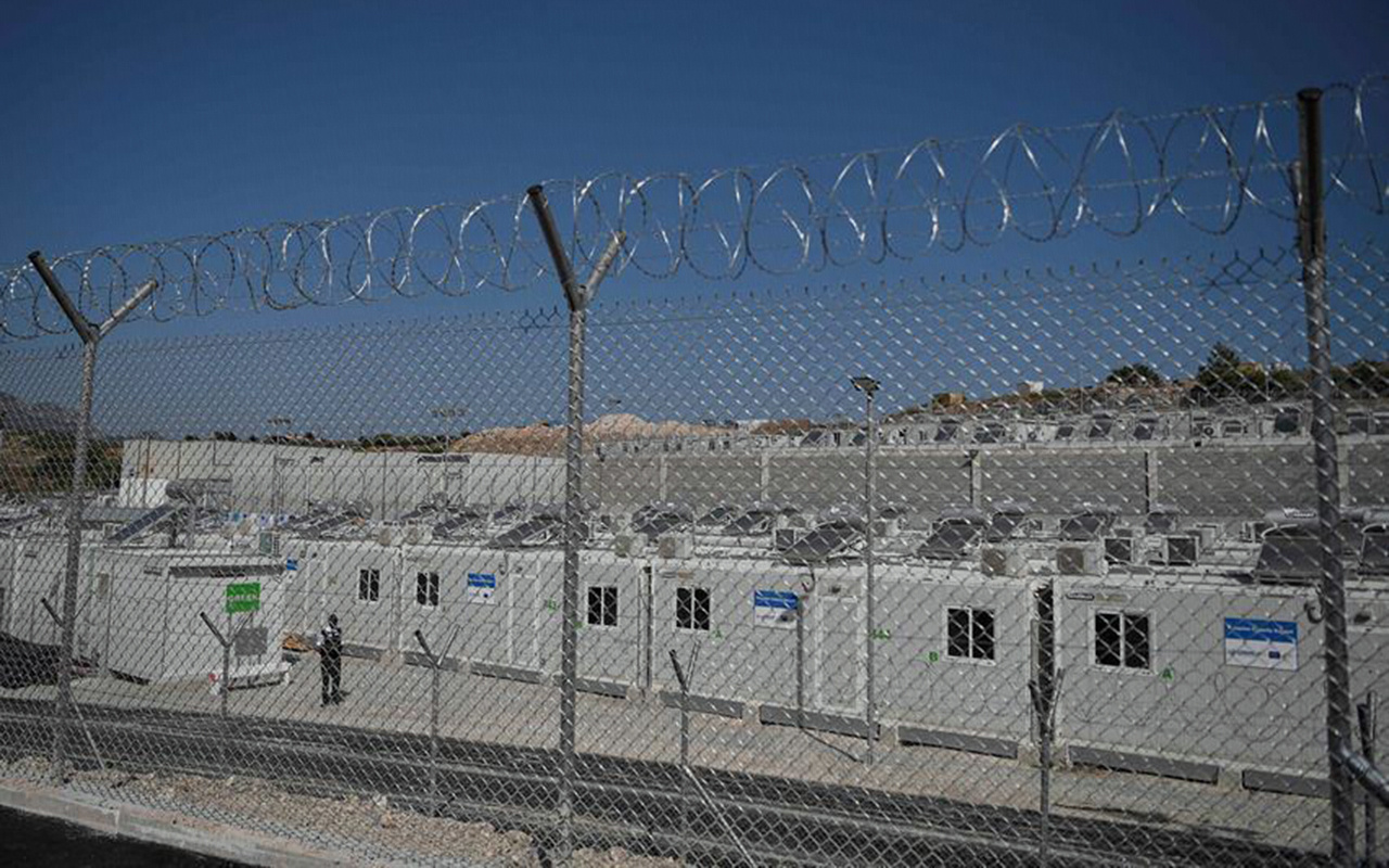 Yunanistan'da insan hakları örgütlerinin tepki gösterdiği sığınmacı kampı açıldı