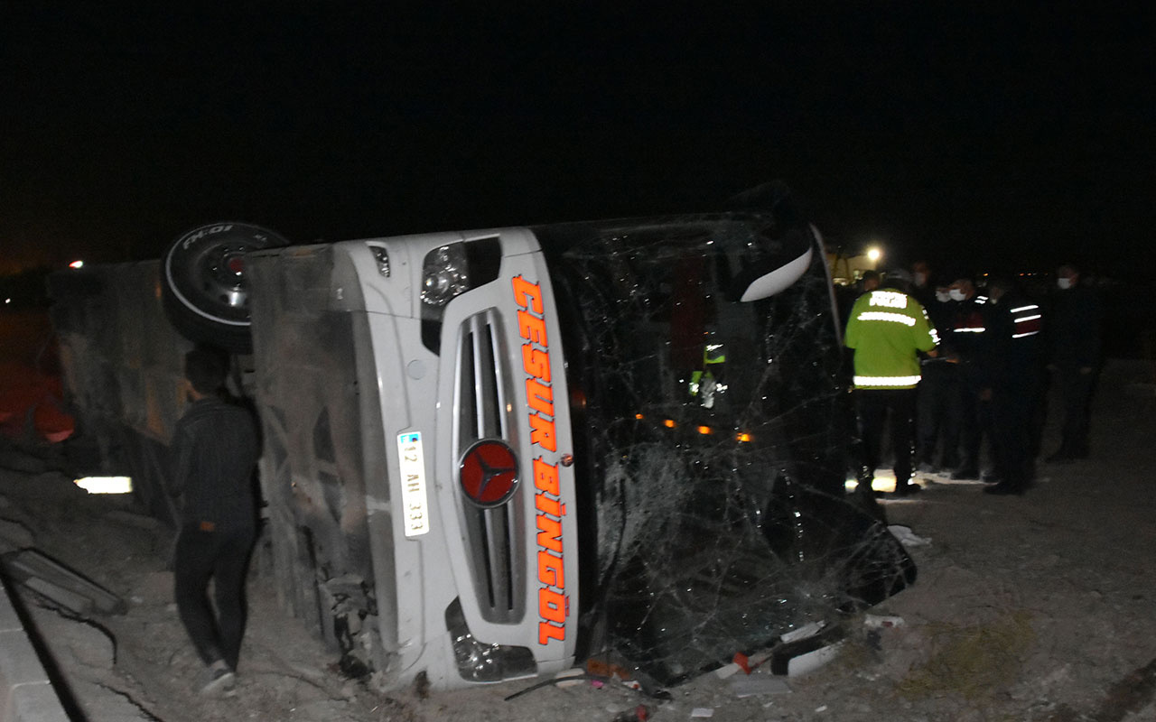 Konya’da yolcu otobüsü devrildi! 1'i ağır 14 kişi yaralandı
