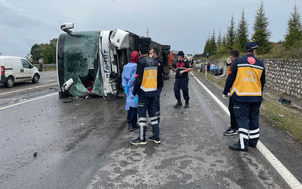 Bartın'da yolcu otobüsü ile otomobil çarpıştı: 3 kişi öldü