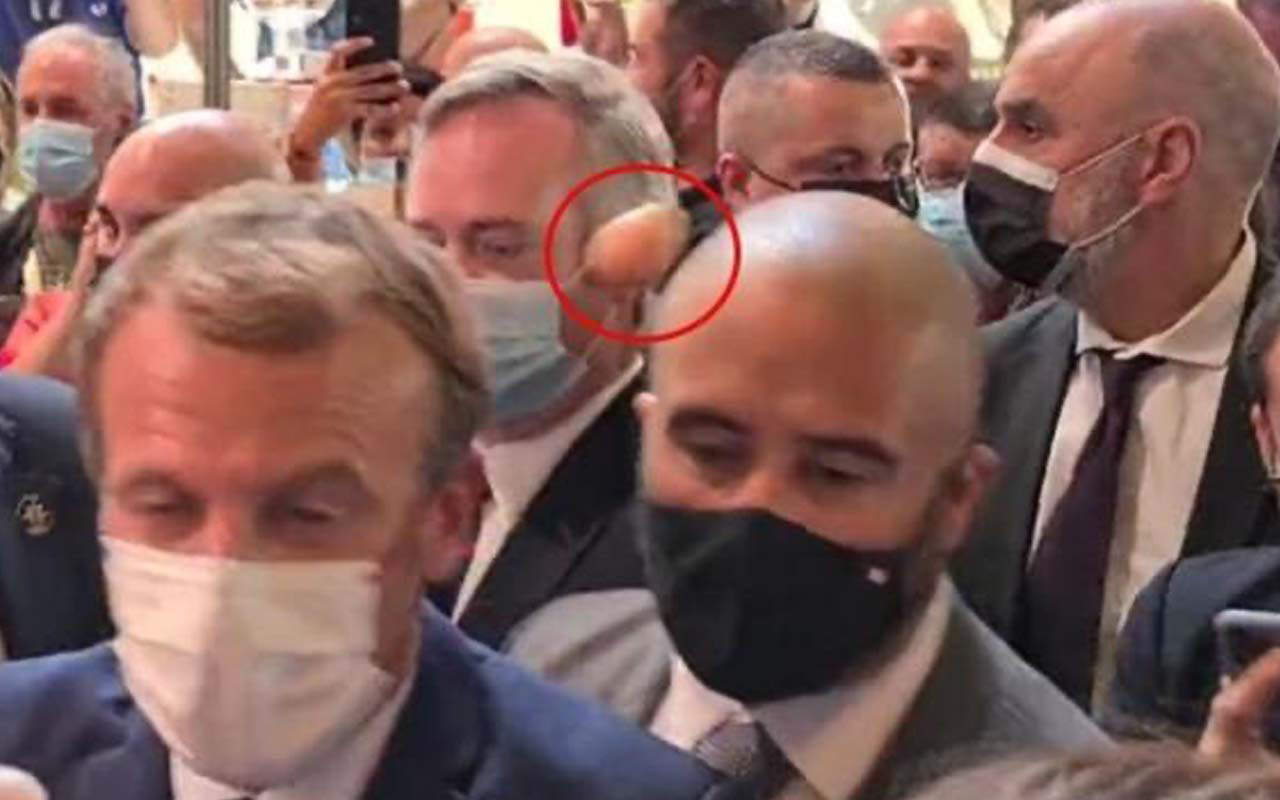 Fransa Cumhurbaşkanı Macron'a yumurta fırlatmıştı! 19 yaşındaki genci akıl hastanesine kaldırdılar