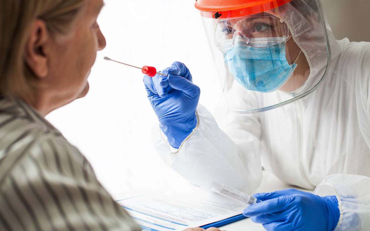 İsveç de koronavirüs kısıtlamalarını kaldırdı PCR testi paralı oldu