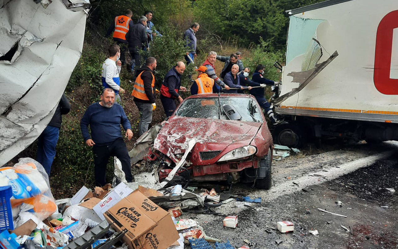 Kırklareli'nde zincirleme trafik kazasında 1 kişi öldü 5 kişi yaralandı