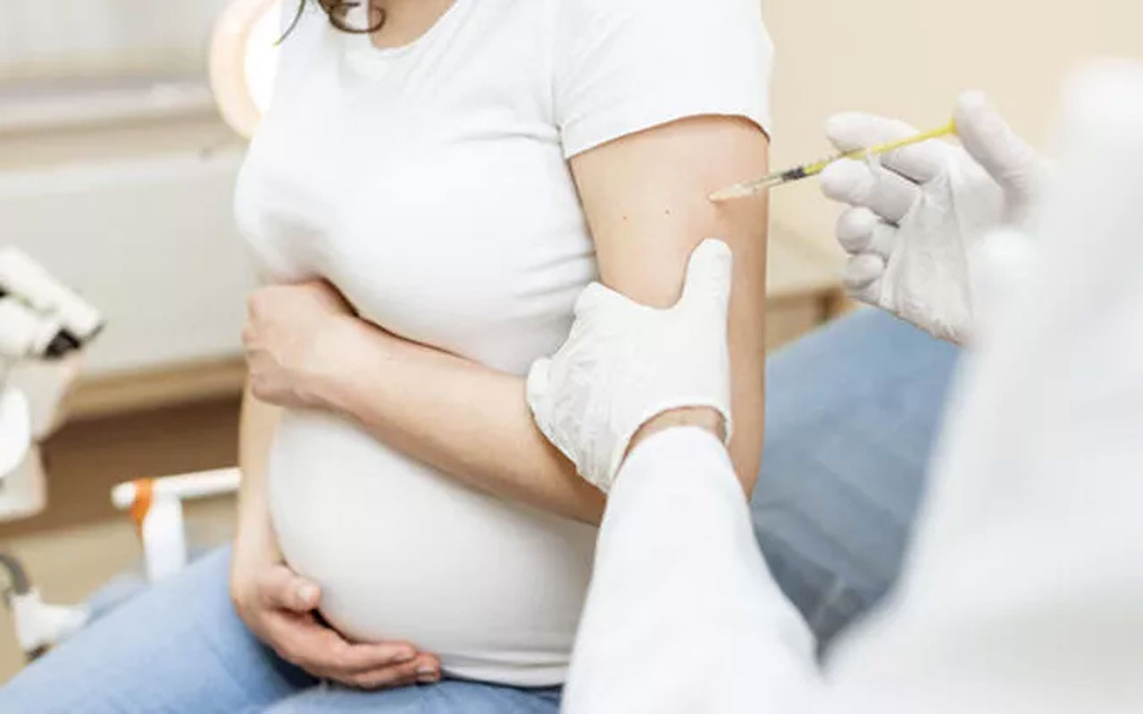 Hamilelere acil aşı olun çağrısı! Rakamlar açıklandı