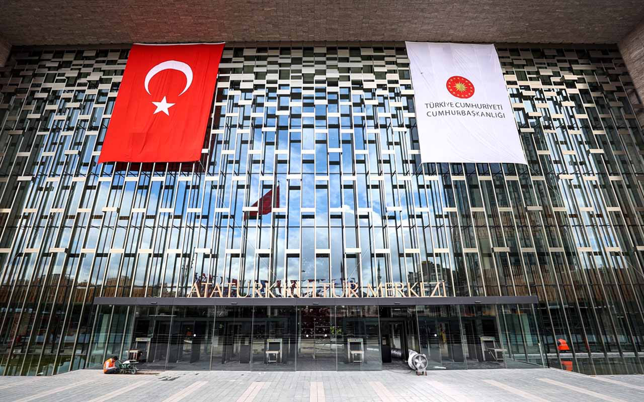 Atatürk Kültür Merkezi'ni su bastı iddiası