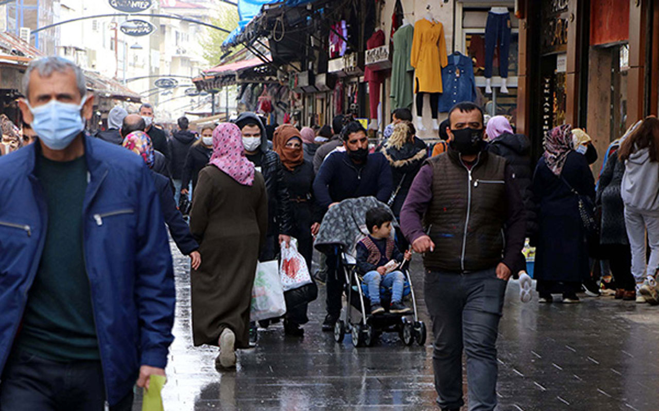 Yoğun bakımların yüzde 70'i dolu! Gaziantep'te vakaların yüzde 80'i, 15 ile 45 yaş aralığında